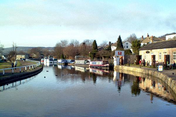 Liverpool canal.jpg (38978 bytes)