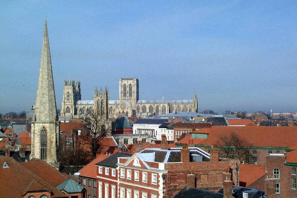 York Minster.jpg (38978 bytes)